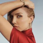 Annabelle Wallis Instagram - Merci @cartier Panthere De Cartier #pantheredecartier 📸 @yvanfabing