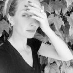 Annabelle Wallis Instagram - Always happy so support WOMEN. Challenge accepted @sofisia7 @claireinglefinch @islafisher May we always continue to empower one another #womensupportingwomen #womenempoweringwomen