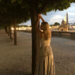 Annabelle Wallis Instagram - Au revoir Paris ❤️I’ll leave you with this classically pretentious picture of me posing and pretending not to. 🍸