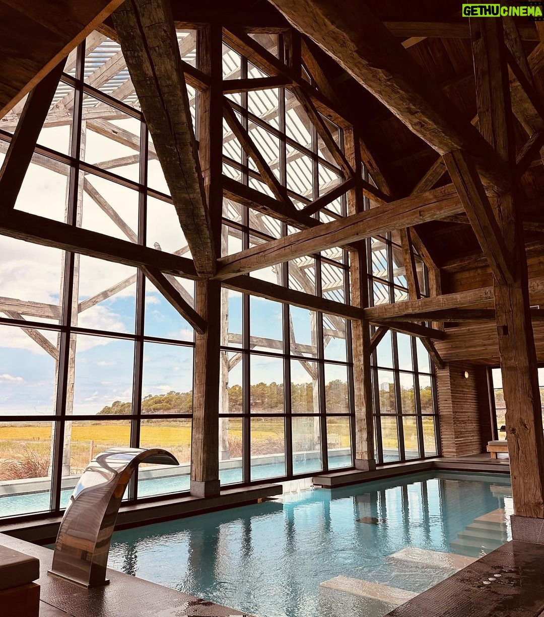 Annabelle Wallis Instagram - Thank you @quintadacomporta for the most wonderful stay. Your hotel is beautiful and the staff even more so. Thank you for all the kindness and my amazing @oryzalabskincare 🧡