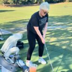 Anne Burrell Instagram - Hellooooooo California!!! You are looking lovely today!!! I’m giving golf a whirl at the driving range… I think I like it!!! #ilovewhatido #luckygirl @pelicanhillresort