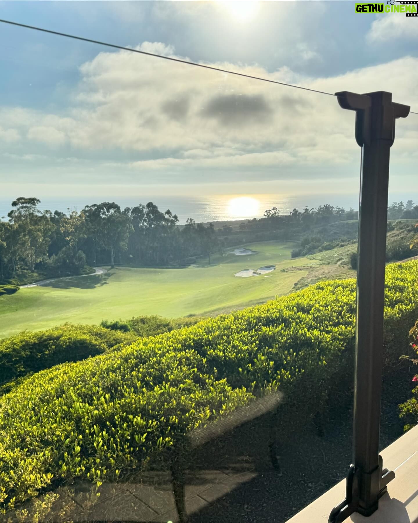 Anne Burrell Instagram - Hellooooooo California!!! You are looking lovely today!!! I’m giving golf a whirl at the driving range… I think I like it!!! #ilovewhatido #luckygirl @pelicanhillresort