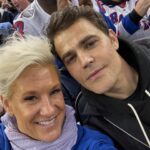 Anne Burrell Instagram - A STELLAR night @thegarden last night!!! MY @nyrangers win game 2!!! An AMAZING crew in the house!!! Thank you @mfarsi for the fantastic pics!!! #lgr #luckygirl #ilovewhatido