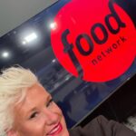 Anne Burrell Instagram – Life on the road!!! Where am I? What am I  doing? Judging?? cooking?!? Does it REALLY matter?!? 🤣🤣🤣 #ilovewhatido #girlchef #setlife ❤️