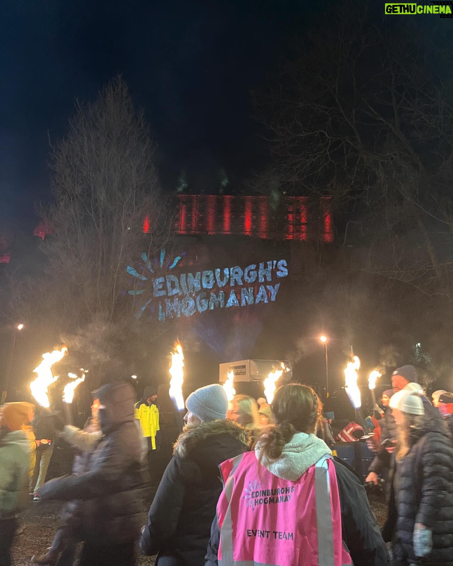 Anne Burrell Instagram - #theclaxtons hit Edinburgh for the Torchlight Procession!!!! Sooooo great meeting up with @sheena_mcg !!! #hogmanay #luckygirl #ilovewhatido #edinburgh