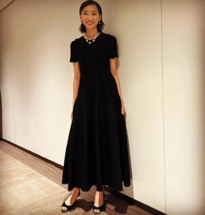 Anne Watanabe Instagram - 先日、
「子どもの感性を育てる　クラシック名曲コンサート」の司会を務めさせていただきました！

大人も子どももワクワクするようなクラシックの名曲が盛り沢山、盛り上がりました！

指揮は飯森範親さん、
ヴァイオリンは宮本笑里さん、
解説は茂木健一郎さん。

次は大阪公演です！
久しぶりの大阪、楽しみです！😚

@kodomoclassic