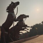 Anne Watanabe Instagram - ジャイ！マヒシュマティ！！ జై మాహిష్మతి！！(ジャイマヒシュマティ) ジャイホー！！ 映画「バーフバリ」のロケスタジオだよ！！ ほんものだよ！！！ワー！！ 尊みの極み☺️ YouTubeでも🇮🇳のビデオアップしています😚 #జై మాహిష్మతి #ジャイホー I loved the movie Baahubali and went to a shooting studio in India! @ssrajamouli @baahubalimovie @spurmagazine