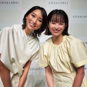 Anne Watanabe Instagram - 資生堂のイベントで、清野菜名ちゃんと一緒でした！

実は今日…初めて会いました😳✨
これからよろしくね☺️

We met for the first time today!

@aqualabelofficial 
@seinonana