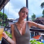 Anne Winters Instagram – Walking is always the best way to see a city!!! never took a taxi 🚕 I found the cutest lil local spots/met some super interesting people/AND drank every juice in site along the way. 🙏🏼🤍🌱☺️ namaste