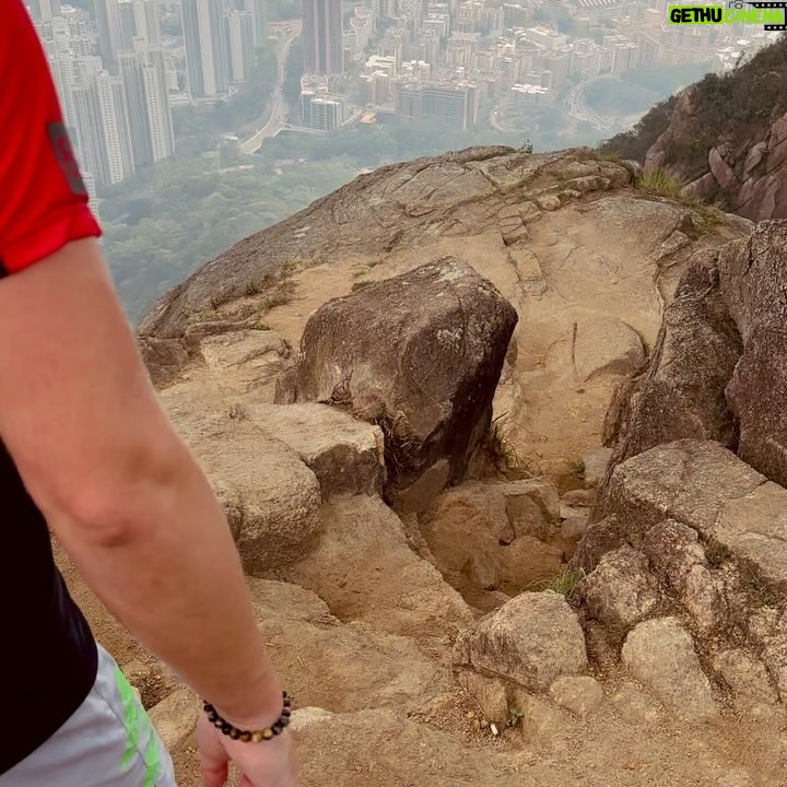 Annemarie Carpendale Instagram - 我愛你, ♥️U, Hong Kong 🫶🏽⚡️❤️🔥 #newadventure #loveinthecity #annieway #anniehow #lionrock #hike #hongkong🇭🇰 #skyisthelimit ☁️