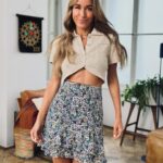Annemarie Carpendale Instagram - ..letting it all in🌞🌴🤌🏾🌸🎬🧘🏽‍♀️ #shooting #om #workandplay #happycookie #annieway #anniehow #ruv #newwork 🫶🏽