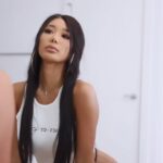 Anthia Mo Instagram - 💇🏻‍♀️ it’s the dark hair for me @FashionNova