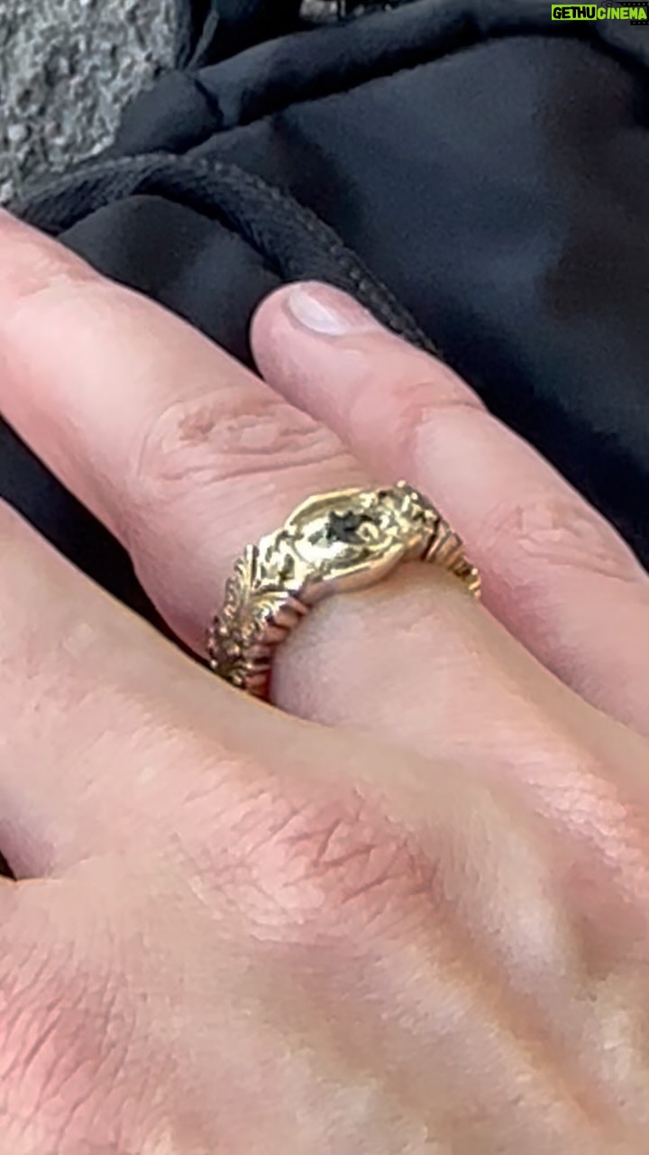 Anton Shastun Instagram - @tookvo.jewelry делает красиво! А я сумку уронил.