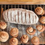 Antonella Clerici Instagram - Fare il pane come yoga.