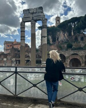 Antonella Clerici Instagram - Turista a #Roma … la mia città del cuore ❤️