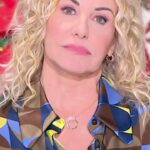 Antonella Clerici Instagram - “Dopo il buio ci sarà la luce e dopo il dolore ci deve essere l’impegno”. Le parole di Antonella Clerici dopo i funerali di Giulia Cecchettin #ÈSempreMezzogiorno