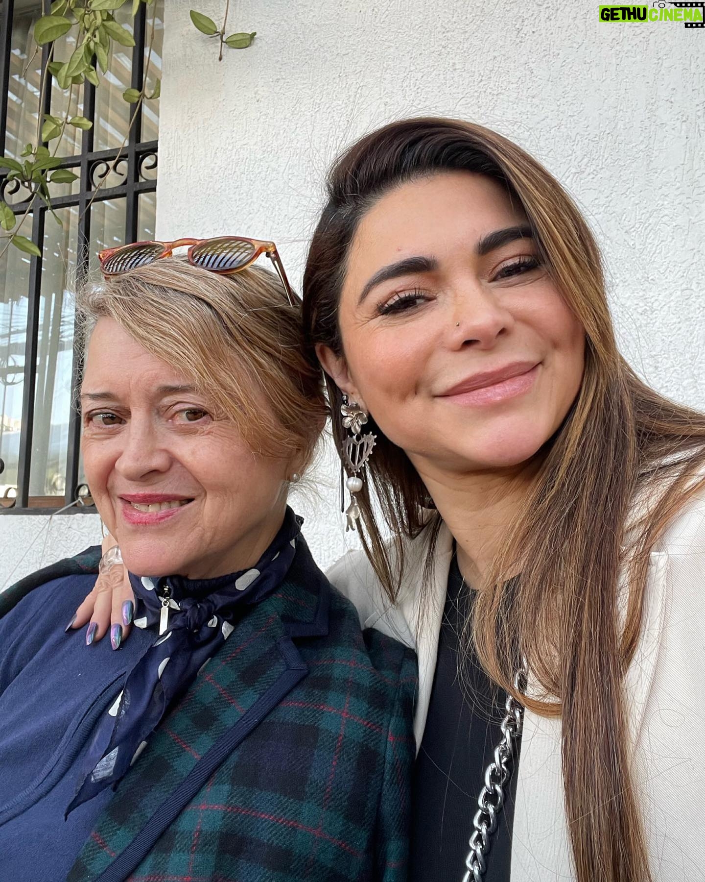 Antonella Ríos Instagram - Feliz cumpleaños Mamma mía @lorettamascetti ti voglio bene ♥️🫶🏻💋