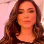 Antonella Ríos Instagram - Ayer estuvimos promocionando @cuantosparesontresmoscas en @hoysehablatvn con @elenadressel y @soyladyganga Recuerde suscribirse en spotify y youtube @mariadejesusgr @terereyesactriz @clucluhidalgo