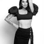 Antonella Ríos Instagram – Siempre que se genera una buena conexión, salen fotos bonitas🤍
Ph. @matigentillon 
Md. @antonellarios 
Mua. @sofilaymunsmakeup 
#black #fashion #model #photooftheday #photography #love #instagram  #moda #girl #woman #editorial  #canon #gramkilla #portrait #beauty #sigma #antonellarios #tattoo #studio #endlessfaces