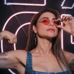 Antonella Ríos Instagram - Fiebre de sábado por la tarde-noche El otro día en @blacktatuajes participando y personalizando el body con los maestros del tatuaje en especial con el talento del gran big boss @pabloc_ink y el también talentoso @tattoorich_ Pronto nos daremos una vuelta nuevamente por allá!