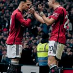 Antony Instagram - Always together, doing our best for United!! 🏴󠁧󠁢󠁥󠁮󠁧󠁿👊🏼 @manchesterunited @premierleague . 📷 @cleyton.ssiilva