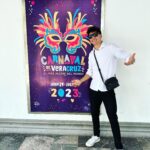 Antrax Instagram – Β‘Es OFICIAL! ππ Me acabo de inscribir para ser Rey del Carnaval de Veracruz en la ediciΓ³n 2023
Me emociona mucho tener la oportunidad de representar al estado donde nacΓ π₯Ή y mΓ‘s en una de las celebraciones mΓ‘s grandes a nivel Nacional.
Gracias por el apoyo a mi gente ππ€© Vamos por esa corona ππβ¦
Me preguntaron que color querΓa para representar y obviooo escogΓ el Verde ππππ
MΓ‘s fuertes que nunca, que este 2023 es nuestro π€©ππ€΄π»