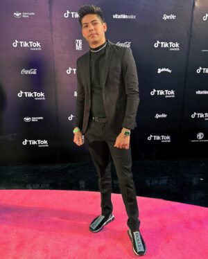 Antrax Instagram - Conocerte es el mayor de los premios 🏆💕#TikTokAwards