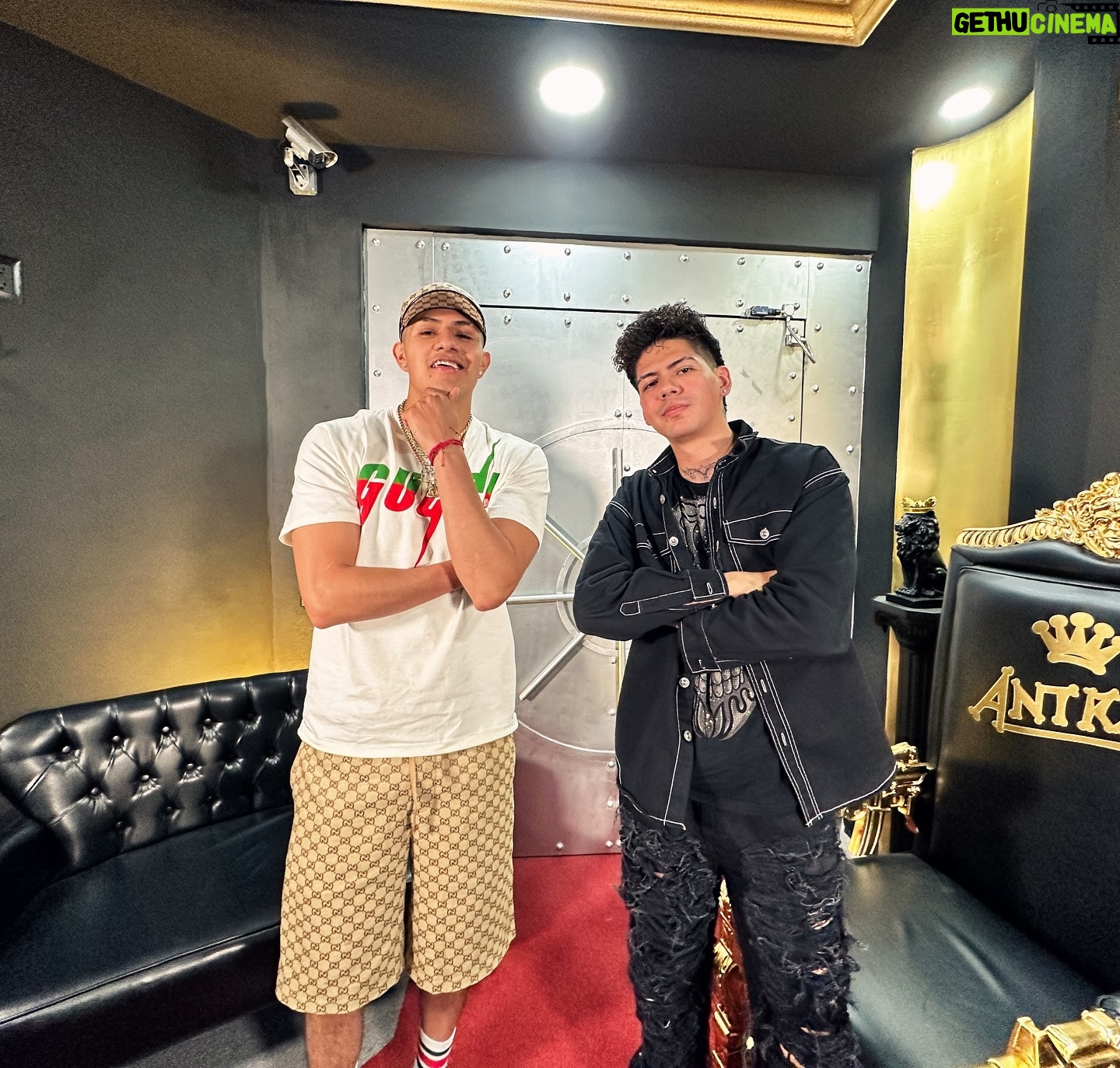 Antrax Instagram - Sin hablar de más… 😮💨😎 @elbogueto rompiendo y representando 🇲🇽 gracias bro por pasarte por “La Bóveda”💰 Ya Disponible en YT ▶️