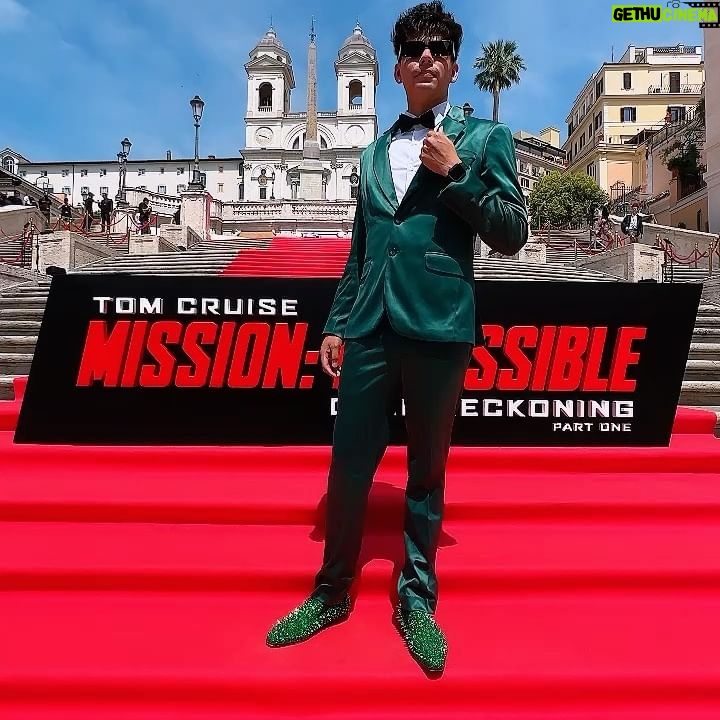 Antrax - 76.3K Likes - Que increíble experiencia viví en Roma esta semana 💚🇮🇹 Pude conocer al jefe @tomcruise 🫡😎
Que la vida no deje de sorprendernos nunca 🙌🏻
No se pierdan #MissionImpossible en los mejores Cines 🔫😏💥
Thanks x 📸: @mickel_bura