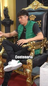 Antrax Instagram - Una moneda de oro en el cuello de @elmalilla_ 💰🏅😈 ya en YT #LaBóveda 💵