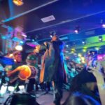 Antrax Instagram - Les deseo a todos ustedes que cumplan sus sueños❤️ yo ayer cumplí uno, soy fan de Benito desde hace más de 5 años y sentí muy lindo poder convivir tan chingón y tan cerca con alguien que su música me ha dado fuerza en momentos difíciles ❤️ ayer fue tú último concierto en un tiempo pero ya me urge verte en la tarima de nuevo @badbunnypr 🫶🏻👁️ Gracias @spotifymexico @gazer73