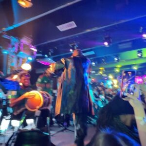 Antrax Instagram - Les deseo a todos ustedes que cumplan sus sueños❤️ yo ayer cumplí uno, soy fan de Benito desde hace más de 5 años y sentí muy lindo poder convivir tan chingón y tan cerca con alguien que su música me ha dado fuerza en momentos difíciles ❤️ ayer fue tú último concierto en un tiempo pero ya me urge verte en la tarima de nuevo @badbunnypr 🫶🏻👁️
Gracias @spotifymexico @gazer73