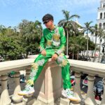 Antrax Instagram - TE AMO VERACRUZ😻🥹💚 Oficialmente falta 1 Mes para saber quién será el Rey del Carnaval 2023 🫣 Deséenme suerte👑🥹💚 Gracias por el apoyo los amo🥺😭 Mi outfit del crack: @humberto684 🫡