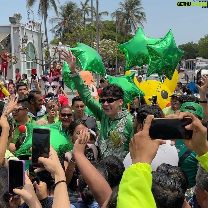 Antrax - 102.5K Likes - TE AMO VERACRUZ😻🥹💚
Oficialmente falta 1 Mes para saber quién será el Rey del Carnaval 2023 🫣
Deséenme suerte👑🥹💚
Gracias por el apoyo los amo🥺😭
Mi outfit del crack: @humberto684 🫡