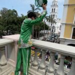 Antrax Instagram - TE AMO VERACRUZ😻🥹💚 Oficialmente falta 1 Mes para saber quién será el Rey del Carnaval 2023 🫣 Deséenme suerte👑🥹💚 Gracias por el apoyo los amo🥺😭 Mi outfit del crack: @humberto684 🫡
