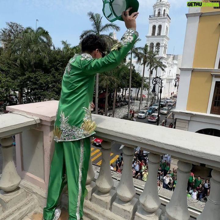 Antrax - 102.5K Likes - TE AMO VERACRUZ😻🥹💚
Oficialmente falta 1 Mes para saber quién será el Rey del Carnaval 2023 🫣
Deséenme suerte👑🥹💚
Gracias por el apoyo los amo🥺😭
Mi outfit del crack: @humberto684 🫡