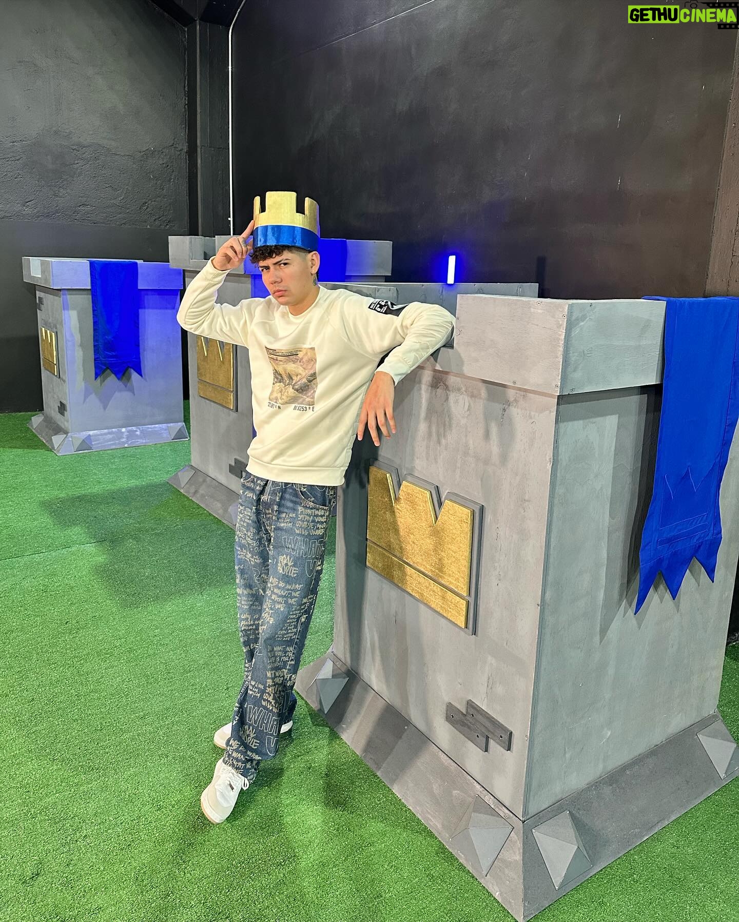 Antrax Instagram - Construí la arena de Clash Royale en la vida real🥹🤩 vayan a ver el primer video del año 🤭⚜️⚜️⚜️