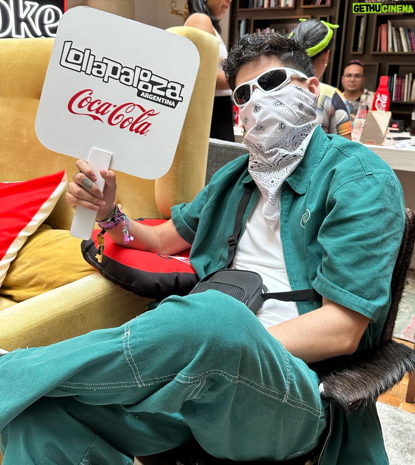 Antrax Instagram - Lindos momentos en el lollapalooza con la mejor compañia ♥️♥️♥️ Siempre agradecido @cocacolamx #SubeElVolumen