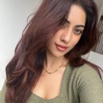 Anu Emmanuel Instagram - Just a face card post 😇💚