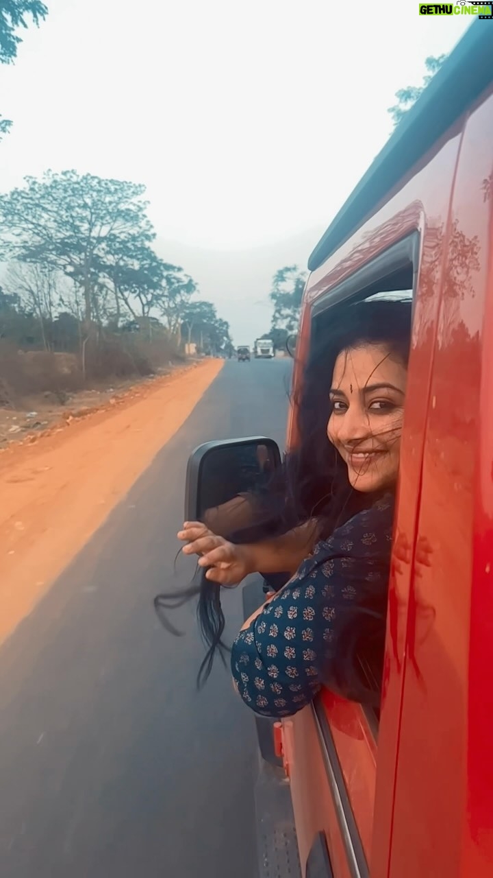Anu Sithara Instagram - Anbu udalukku aayul adhigam♥️ We miss u unnimoleee @___unni__mol