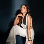 Anushka Sen Instagram – Asmara days ☁️🌟
.
Makeup and hair @makeupbysalonij @hairbyradhika 
📸 @miteshsphotography 
Styled by @stylingbyvictor @sohail__mughal___
Outfit @orthodox_design 
Heels @londonrag_in 
Styling team @styleby_antara @sanzimehta777
Jewellery @ishhaara @ascend.rohank
