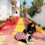 Anusmriti Sarkar Instagram - Paglu n me 💓🧿🧿 #love #pet #mypet #unconditional #gratitude #paglu #as #anusmriti #anusmritisarkar #friday