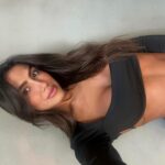 Any Borges Instagram - Depois de 3 anos, meu cabelo está voltando ao que era antes. Detonei meu cabelo 100% com o loiro e procedimentos que o agrediram muito. Tive corte químico e optei por usar mega hair. O @paraisodoalongamento fez parte desse processo, trazendo autoestima e cuidado para meu cabelo voltar a ser saudável.