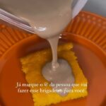 Any Borges Instagram – Receita do “Brigadeiro da Vovó 👵🏽”

Já marque o @ da pessoa que vai fazer esse brigadeiro p você 😋

Créditos: vovó @smarvone
