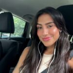 Any Borges Instagram - Essa sou eu quase todos os dias indo para o trabalho no meio do caos que é o trânsito de São Paulo, estudando e pensando em estratégias para expandir meu negócio é aumentar as vendas. O que você tem feito de produtivo no seu dia a dia? Foco que o resultado vem 🚀