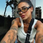 Any Borges Instagram - Um sábado feliz 😎 Você é lindo! Não porque seja melhor que os outros, mas pq há apenas uma pessoa com um sorriso como o seu. Que você se apaixone pelo ser único que é ✨