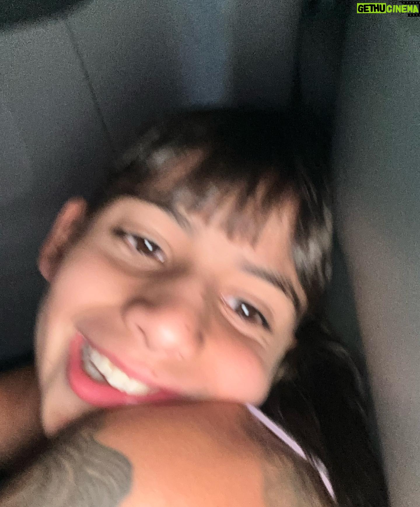 Any Borges Instagram - Não podia deixar de compartilhar essas fofuras que EU AMO ❤️ Feliz dia das crianças ✨ Ensina a criança no caminho em que deve andar, e ainda quando for velho, não se desviará dele. Provérbios 22:6
