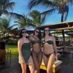 Any Borges Instagram - uma viagem com o grupo “Qual o próximo destino?” Sou muito grata por celebrar mais um aniversário ao lado da minha família 🙌🏽 Só vem 2.9 Ps: Meu aniversário é dia 27 de março 😅