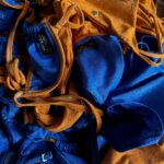 Any Borges Instagram - Sobre o pós-lançamento 🧡💙 Uma das estratégias importantes é manter uma presença ativa nas redes sociais e ter constância nos conteúdos. Isso não apenas impulsiona as vendas, mas também ajuda a manter o interesse dos clientes e a construir relacionamentos de longo prazo. Criativos de qualidade ✅ Me conta aqui, gostaram desse Coleção? 👇🏽 1- Top Sthefani 2- Top Cameron/ Calcinha Sucesso 3- Top Bali @biquini.anybody