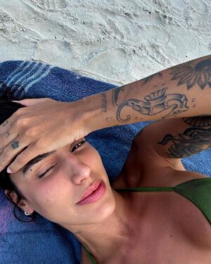 Any Borges Instagram - Quando me perguntam “por que decidiu abrir uma marca de moda praia?”
Além da vontade de empreender, esse é meu lifestyle. 
Amo biquínis, amo BRONZE, amo empreender, amo o fato de trazer inovação, conforto, segurança e autoestima para as mulheres. 
@biquini.anybody 
#sempredeAB #apaixonadaporbiquinis #modapraia #meumundoAB
